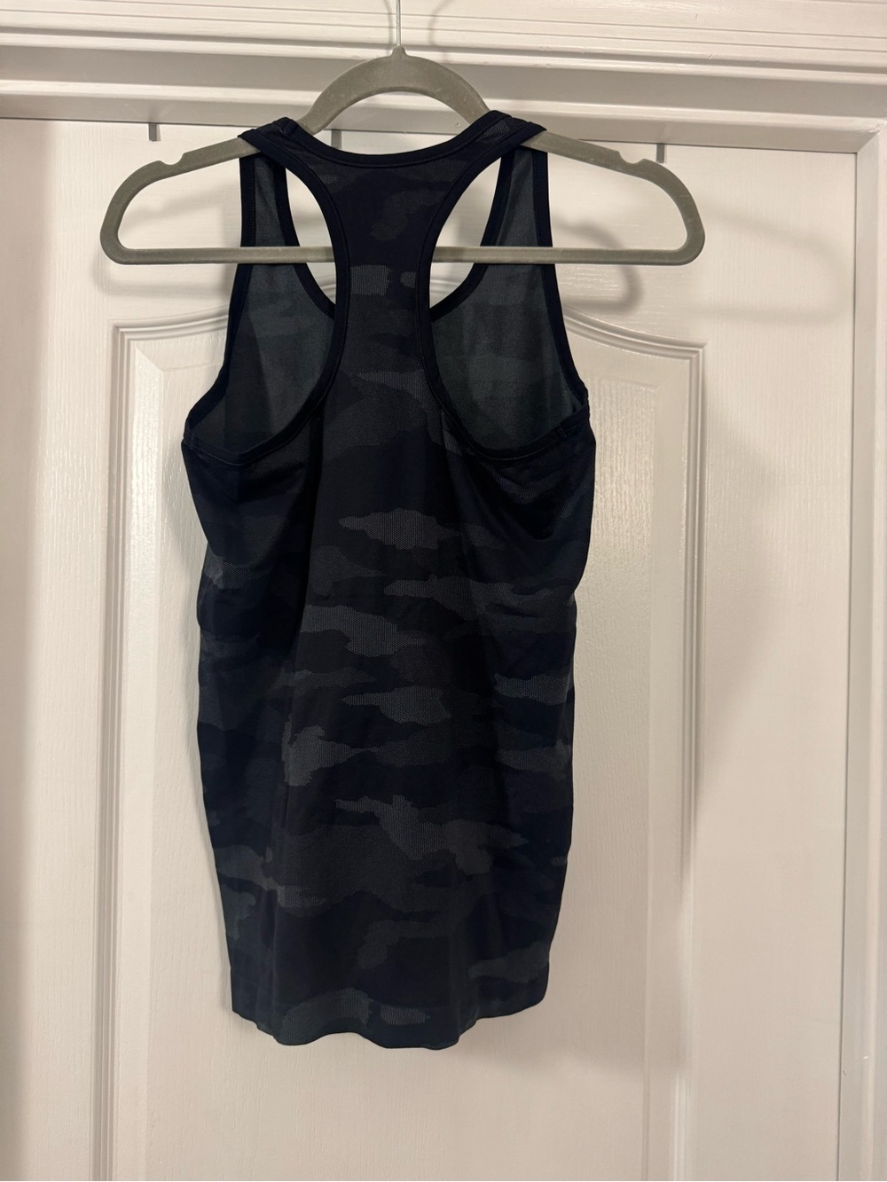 Athleta Black & Dark Gray Camo Racerback Tank - Picture 5 of 9